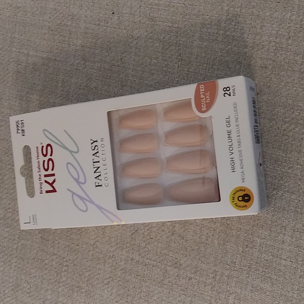 KISS gel Fantasy Collection Nail kit